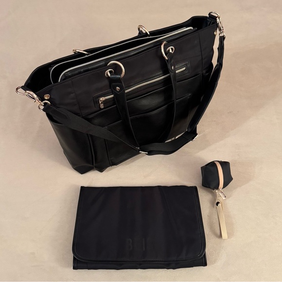 Beis Diaper Travel Tote Bag Black - Picture 2 of 6